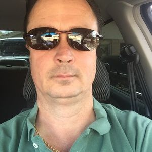 Meet your Posher, Thomas